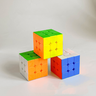 1 个魔方 - 3x3 无贴纸魔方，儿童益智玩具，理想的生日礼物