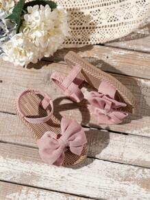 1 Paar Mädchen Sandalen mit doppelter Lage und Schleife, elastischem Riemendesign, weich und bequem, dicke und leichte Sohle, geeignet für 3-14 Jahre, Sommer, Outdoor, Strand, Urlaub, passend zur Größe der Mutter