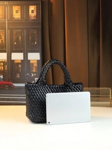 Nouveau sac panier tressé de chou à la mode et fait main, grand sac fourre-tout de navettage avec petit sac attaché, sac à bandoulière et à bandoulière croisée avec pompon décoratif