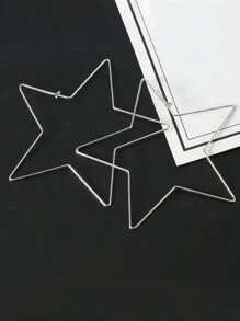 2 件简约个性夸张性感时尚镂空星星耳环，送给老师和同学的毕业礼物（钢材质，电镀颜色不均匀属正常现象）