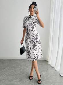 女式旗袍小立领复古印花开衩扣拉链短袖改良旗袍伞裙复古优雅风A字裙节日聚会服装 - 黑與白 - 查看 2