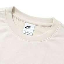 Nike 男士 NSW CLUB CRW FT 运动衫，休闲运动服，跑步训练套头衫，BV2667-104 - 淺土褐/淺土褐/白 - 查看 3