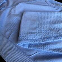 Breathable Seamless Sports Top - Long Sleeve T-Shirt With Thumb Holes, Crew Neck And Modern Style For Yoga And Gym - 藍色 - 查看 4