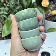 1pc Natural Jade Wine Cup, Quartz Crystal Bowl, Crystal Tea Cup, Home Decor, Mineral Specimen, Crystal Collection, Crystal Healing, Valentine's Day Gift, Spiritual Energy Healing, Random Color Crystal Gift