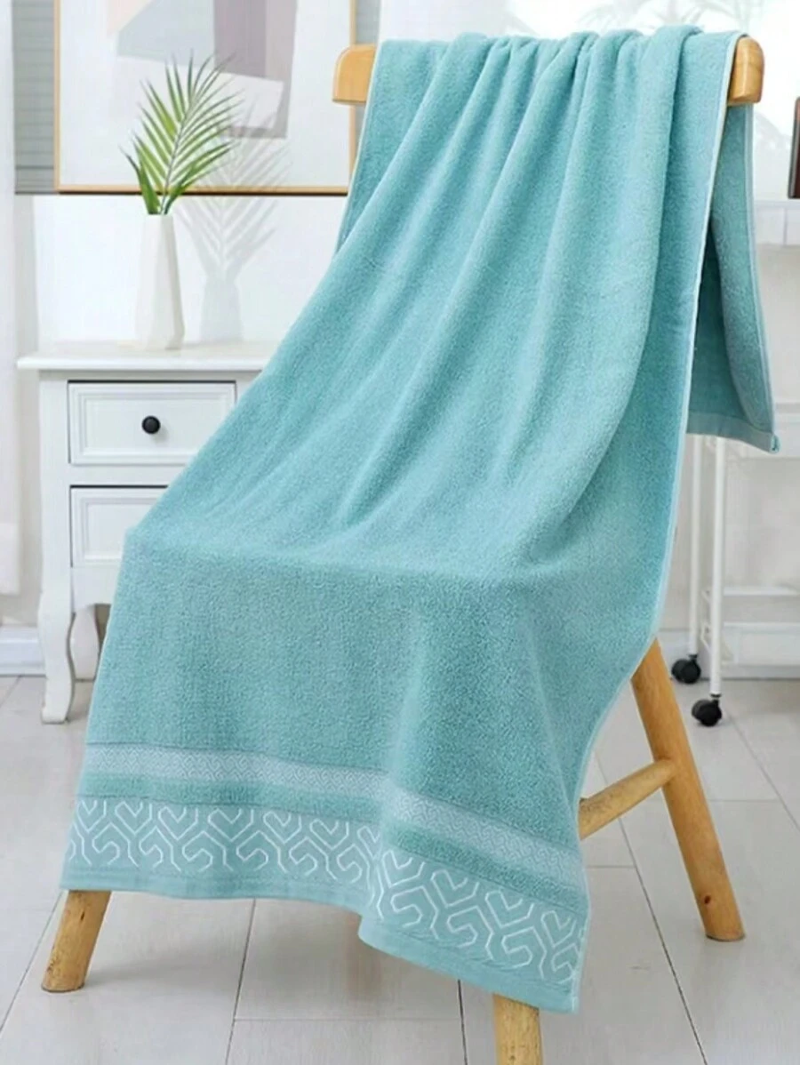 1pc Geometric Patterned Bath Towel, Super Soft & Absorbent For Bathroom, Gym, Hotel, Daily Use Back To School For Beauty Salon Home Bathroom - Green - View 1