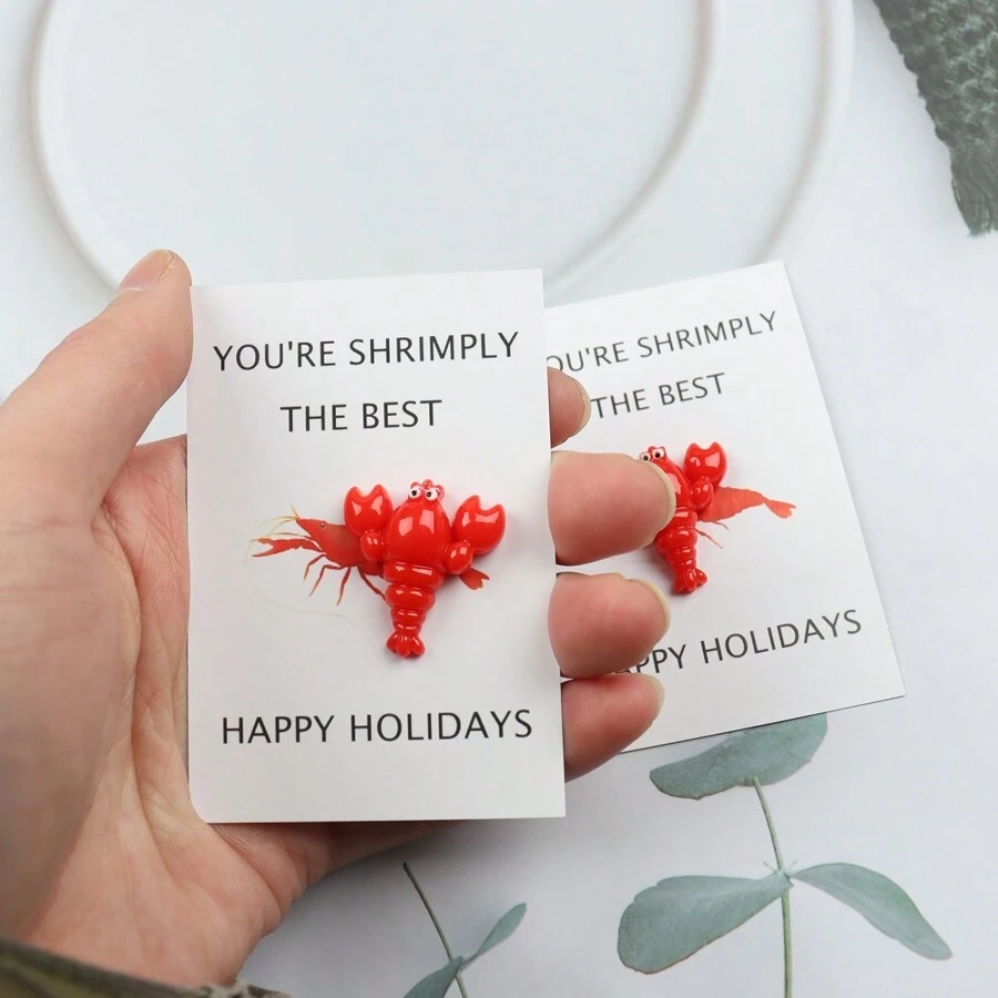 1 pieza/2 piezas Tarjeta con diseño adorable y de moda de una langosta abrazando, colgante de mochila elegante, tarjeta divertida de una langosta, tarjeta de regalo, tarjeta de aliento "Tú eres el mejor camarón", adecuado como regalo para él, ella, colegas, familia y amigos en ocasiones especiales como cumpleaños, carnavales - Rojo - Ver 1