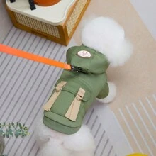 Manteau rembourré pour animaux de compagnie, vêtements à quatre pattes avec refroidissement à air 24h/24, vêtements épais pour l'automne/l'hiver, vêtements chauds pour chiens/chats, nouveau manteau matelassé épais, vêtements à quatre pattes épais populaires en Europe et en Amérique, vêtements pour animaux de compagnie, accessoires pour animaux de compagnie, vêtements pour chiens de style britannique, vêtements épais coupe-vent avec capuche