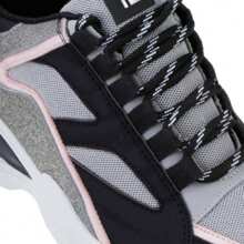 TENIS ELEGANTES Y CASUALES  PARA UNA MUJER - Multicolor - Ver 3