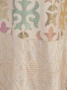 Elegant Embroidered Beaded Abaya Dress, V-Neck, Luxurious Design, Suitable For Saudi National Day, Latest 2025 Collection