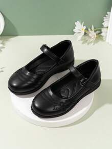 1 par de zapatos planos bordados simples para niñas para uso diario