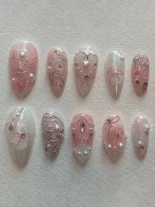 10 件手工制作的欧美风格按压式指甲，带有 3D 花卉、珍珠、海螺、光泽和裸白色双色短杏仁形假指甲，适合女性和女孩的礼物美甲用品 - 彩色 - 查看 4