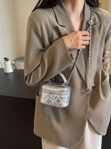 New Fashion Classic Multifunctional Waterproof PU Material, Diamond Quilted Pattern Handbag, Lightweight And Easy To Carry, Zipper Closure Design, Heart-Shaped Zipper Decor Crossbody Round Box Bag, Coin Purse, Suitable For Shopping, Travel, Commuting - Silver - View 3