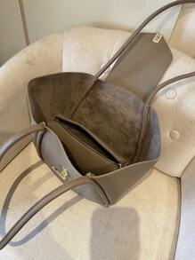 1 件 2025 时尚大容量托特包，休闲简约单肩包，适合户外