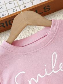 青少年女孩休闲春夏针织纯色短袖短裤套装（含针织吊带背心），3 件套：字母印花 T 恤 + 短款针织上衣 + 短裤套装，针织面料，有弹性，字母图案，常规剪裁，涤纶混纺，适合户外穿着，节日礼物 - 藕粉色 - 查看 3