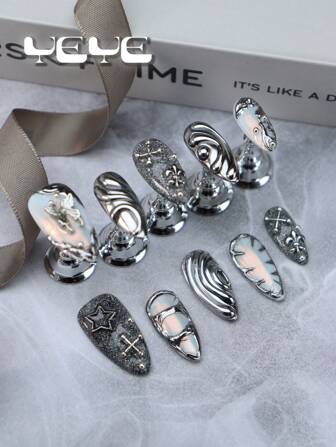 10片装杏仁形现代黑色闪光3D打印银色镀铬全覆盖假指甲套装，让您的指甲时刻保持美丽。波西米亚美人鱼白色蝴蝶星星北欧全覆盖亚克力假指甲套装，适合女性和女孩，经典手工美甲，包含1个迷你指甲锉和1个粘性贴纸，按压式美甲用品。