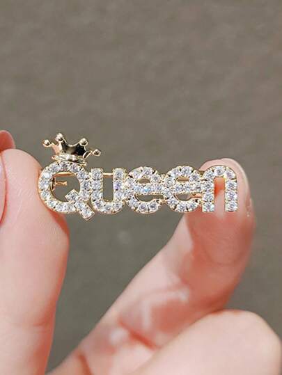 1 件优雅金色女王字母胸针，合金皇冠装饰胸针，高端配饰，用于造型连衣裙配饰别针，用于衣服包包饰品学校办公室配饰衬衫夹克珠宝圣诞节万圣节衣服别针有趣可爱的教师礼物