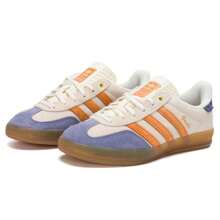 Adidas Originals 阿迪达斯 Gazelle 室内男女款运动鞋，复古运动鞋，适合健身、训练和休闲穿着，款式 JQ0956 - 乳白色/深靛藍/紫羅蘭 - 查看 3
