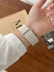 2件套时尚可调节磁吸硅胶表带和柔软镂空保护壳套装,兼容 38/40/41/42/44/45/46/49mm,适用于 Ultra/SE/11/10/9/8/7/6/5/4/3/2/1系列 - 多色(無手錶) - 查看 5