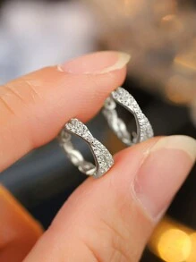 1 对 S925 纯银 14k 镀金精致十字交叉双排密镶钻石扭曲耳钉，适合工作和日常佩戴，随机珠宝盒款式 - 麻花雙圈耳環(1.2cm) - 查看 1