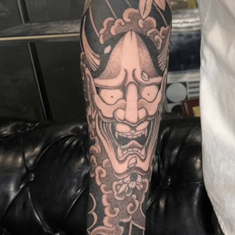 （手腕大小）草本纹身贴纸，逼真且持久的临时纹身，逐渐显色 - 持续 7-15 天 - 防水且耐摩擦