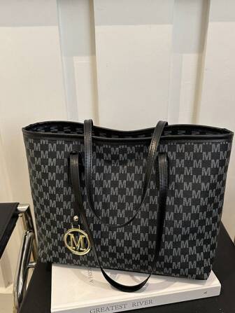 女士新款时尚字母大容量手提包，轻巧简约手提包，金属字母吊坠装饰单肩包，适合年轻女孩、大学生、初学者、白领、购物，非常适合办公室、大学、工作、商务、通勤