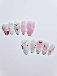 10 件手工制作的欧美风格按压式指甲，带有 3D 花卉、珍珠、海螺、光泽和裸白色双色短杏仁形假指甲，适合女性和女孩的礼物美甲用品 - 彩色 - 查看 6