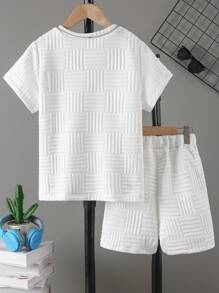Boys Outfit - Boys Summer Casual Wear, White T-Shirt With Letter And Geometric Pattern, Paired With Shorts, Comfortable, Stretchy White Boys Sweatshirt For Summer