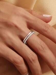 BALMORA 1枚925纯银复古简约奢华双层立方氧化锆戒指，适合女性日常佩戴，也可作为派对首饰或礼物。