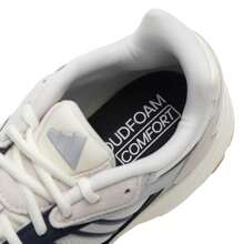 Adidas Zapatillas deportivas de correr versátiles y de moda CRAZYCHAOS 2000 para hombres - Han Jade Blanco/Plata Oscuro Metálico/Azul Tinta Legendario - Ver 5