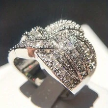 Super Glitter Synthetic Cubic Zirconia Cross Ring Noble And Elegant Women's Ring Bridal Valentine's Day Banquet Jewelry