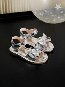 1 双女孩时尚蝴蝶结设计凉鞋，适合春夏季度假 - 銀色 - 查看 2