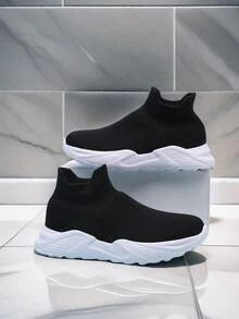 夏季新款轻便舒适休闲跑鞋，百搭儿童运动鞋