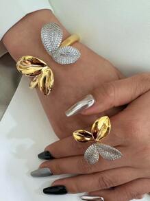 1 pieza Pulsera de metal elegante y de moda con mariposa y microcirconia, apta para hombres y mujeres, uso diario y reuniones