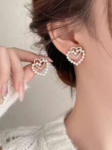 1 Pair Minimalist Elegant Vintage Style Rhinestone Faux Pearl Double Heart Stud Earrings, Suitable For Women As Valentine's Day, Wedding, Daily, Holiday Wear Valentines