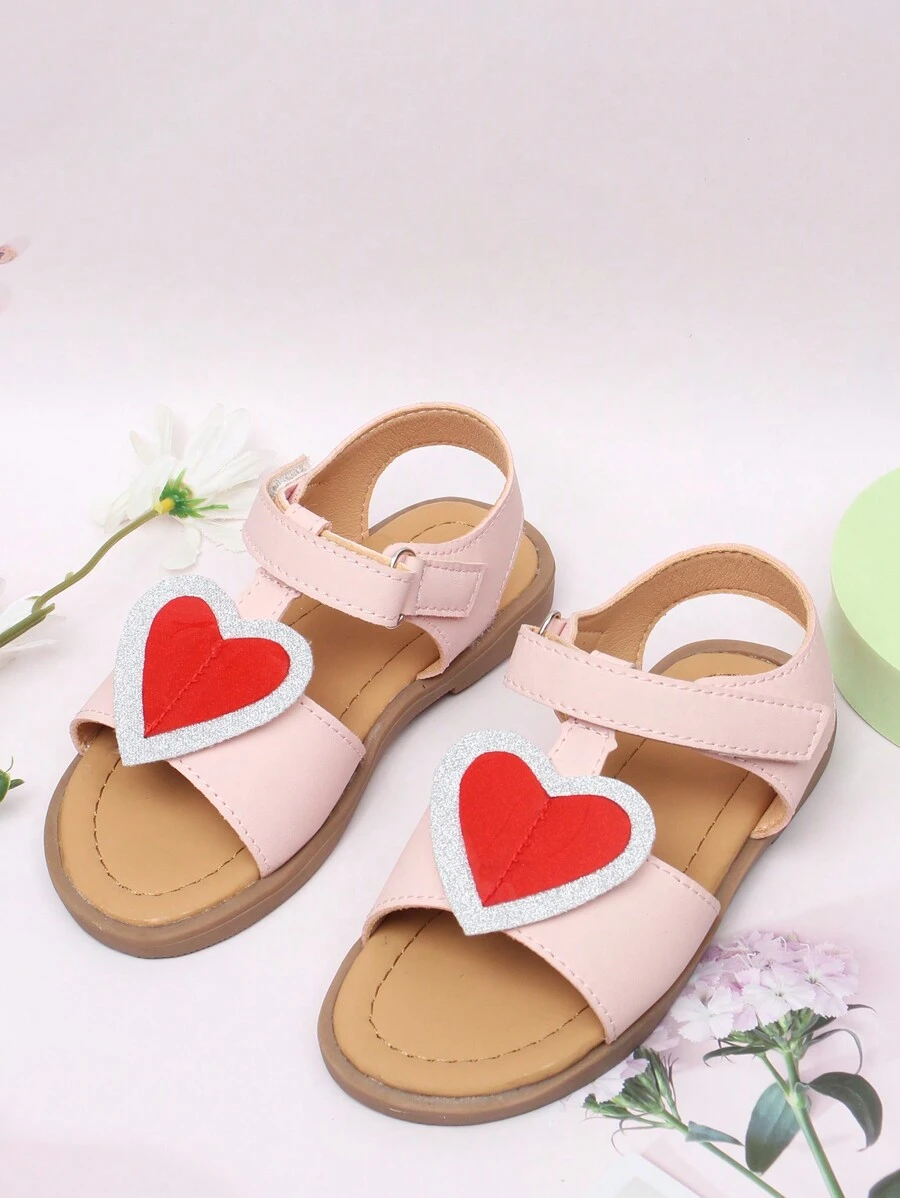 1 par de sandalias rosa para niña pequeña, zapatos de verano casuales, cómodos y con cierre de con diseño de corazón para playa y uso diario - Rosa - Ver 1