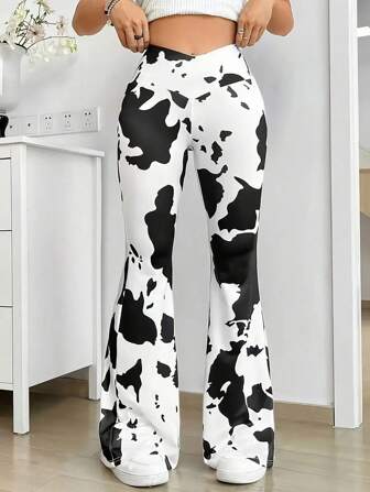 Pantalones anchos de punto de diseño creativo con estampado de vaca, cintura ancha en V, elásticos y sueltos para mujer de talla grande, de estilo casual y cómodos