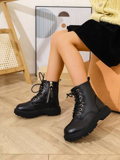 1 Paar Stiefel für Kleinkind Mädchen, einfarbig, Mittelhöhe mit Schnürung und Reißverschluss vorne, runde Zehenform, TPR rutschfeste Sohle, modische Outdoor-Stiefel, geeignet für Babys von 3-12 Jahren, Herbst/Winter Neuheit für Urlaub, Lässig, Party