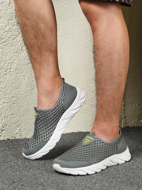 Tênis casuais masculinos plus size confortáveis de malha respirável de 4 estações, calçados versáteis e simples para caminhada e corrida, adequados para adolescentes, casuais de verão ou atividades esportivas ao ar livre ou viagens de férias ou presentes de formatura ou acessórios para vestidos de aniversário