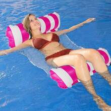Hamaca flotante inflable 2 en 1 que incluye un cómodo colchón de malla de poliéster ideal para relajarse en la piscina o el agua. Incluye bomba de aire (color de la bomba de aire aleatorio)