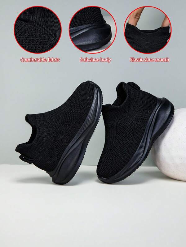 New Kids' Minimalist Soft Breathable Mesh Outsole Non-Slip Lightweight Slip-On Outdoor Casual Sports Shoes, Suitable For All Seasons