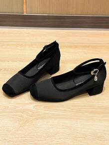 Black (heart-shaped Buckle)