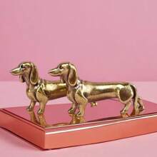 1pc Golden Dachshund Dog Statue, 3D Metal Dog Statue, Home Kitchen Decoration, Party Favors, No Power Required, Brass, Collectible Craft, Table Decoration Birthday Gifts Graduation