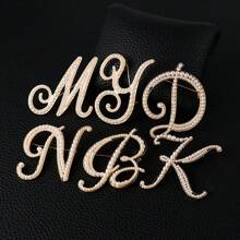 26pcs Pearl Letter Brooch Pins, Vintage Clothing Decorative Accessories, Anti-Slip Fastener Accessory