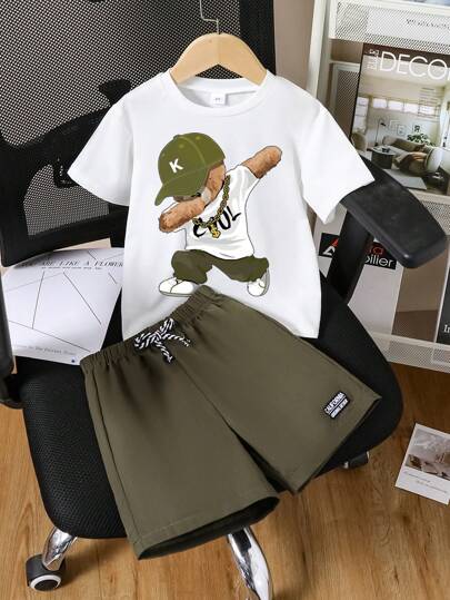 2pcs Young Boy Bear Graphic Print Short Sleeve T-Shirt And Shorts Casual Outfit