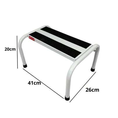 Escada Auxiliar Para Maca Um Degrau Branca Metálica Prática Segurança