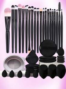 42pcs/Set Makeup Brush Set: Includes 20pcs Makeup Brushes - Foundation Brush, Powder Brush, Eyebrow Brush, Blush Brush, Highlighter Brush, Eye Shadow Brush, Eyelash Brush, Eyeliner Brush, Contour Brush, Detail Brush, Nose Shadow Brush, Face Brush + 3 Makeup Sponges + 2 Makeup Puffs+5 Triangular Puffs+1 Hairband, 2 Wristbands+1 Cleaning Tray, Suitable For All Skin Types, Summer Makeup Essential
