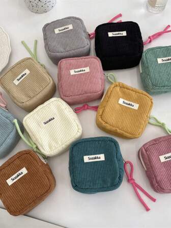 1个装化妆包，多色灯芯绒纯色卫生袋，防水化妆包，口红收纳包，女士化妆包，小巧化妆包，旅行包，铅笔盒，日常大容量化妆刷收纳包，旅行洗漱包，化妆包，铅笔袋，化妆旅行洗漱包，必备礼品收纳包，拉链配件，美甲，化妆包，化妆包，化妆袋，化妆品包，化妆品收纳包，旅行，化妆袋，包，梳妆台，化妆袋，旅行必备，化妆袋，旅行必备，梳妆台配件，小化妆包，化妆袋，化妆品包，旅行必备，大容量，大化妆包，圣诞礼物，化妆袋，旅行，女士旅行必备礼物，化妆袋，手拿包/小手提包，化妆品收纳包，化妆品整理包，化妆袋，化妆刷收纳包、迷你收纳袋、大容量收纳袋、女士礼物、圣诞礼物、女士礼物创意