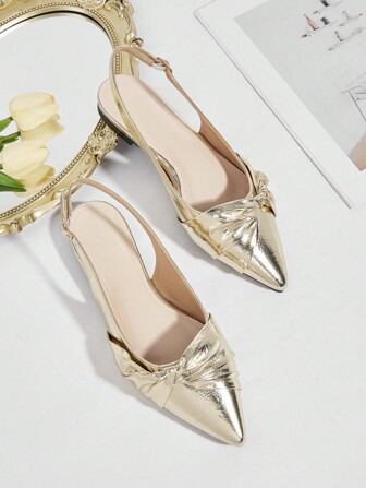 Sandalias de dedo planas para mujer de otoño/invierno, nuevas elegantes y sexys de tacón plano dorado del verano 2025