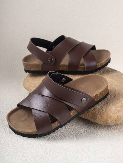 1 双幼儿男童纯色露趾凉鞋，透气轻便，适合春夏季