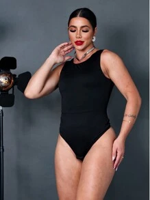BODY PRETO REGATA DECOTE V Lisa Gola Careca Decote em V nas Costas Fresco e Elegante